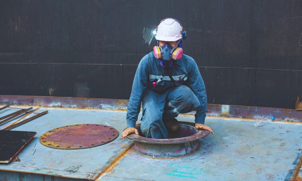 Confined Space Safety - Safe System Of Work & 16 Safety Rules