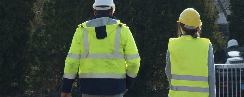 Industries and Applications Of Safety Vests