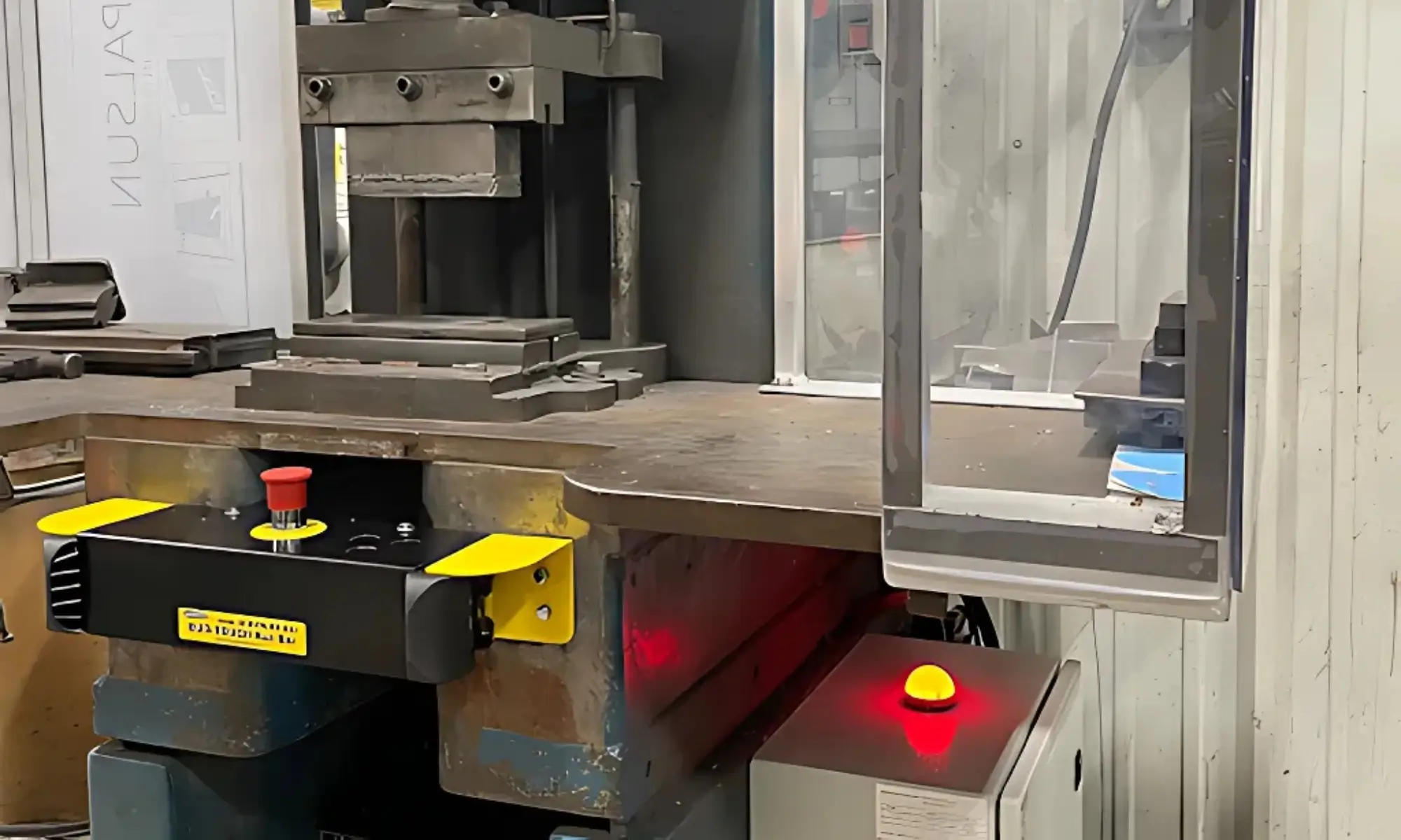 Common Misconceptions About Two-Hand Controls